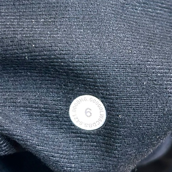 Lululemon Ready to Rulu High-Rise Cropped Jogger- Camo (2022)- Size 6 - Picture 12 of 15